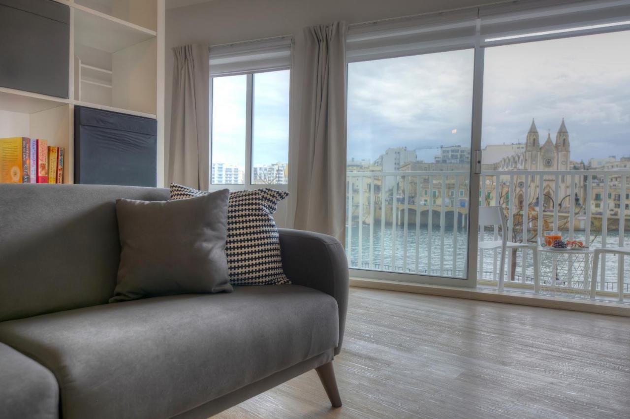 First Floor Seconds From Balluta Bay Ipap1-1 * Sliema